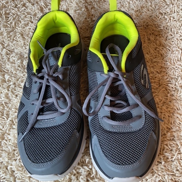 Sketchers Memory Foam Wide Fit Men’s Sneakers Sz 9 - Picture 9 of 9